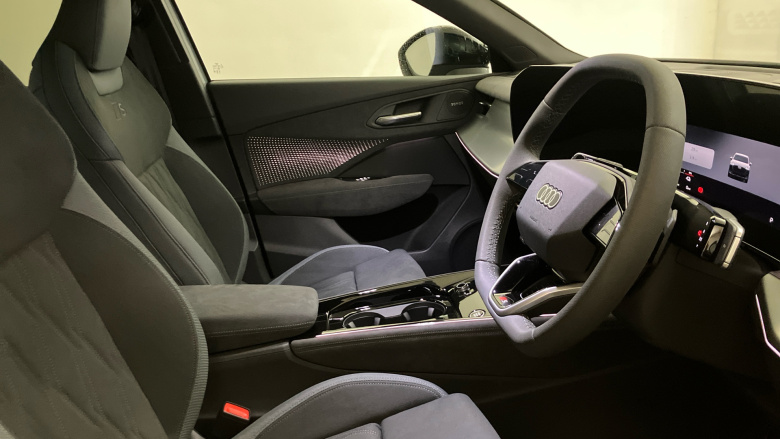 Audi Q3 1.5 e-Hybrid Launch Edition 5dr S Tronic Estate